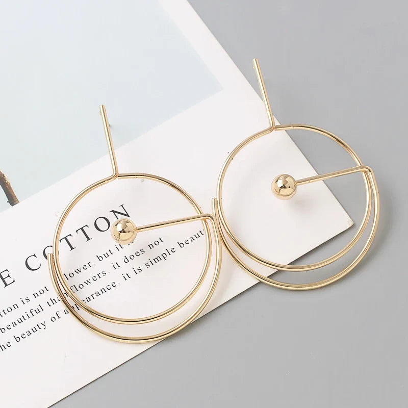 עגילי טוויסט