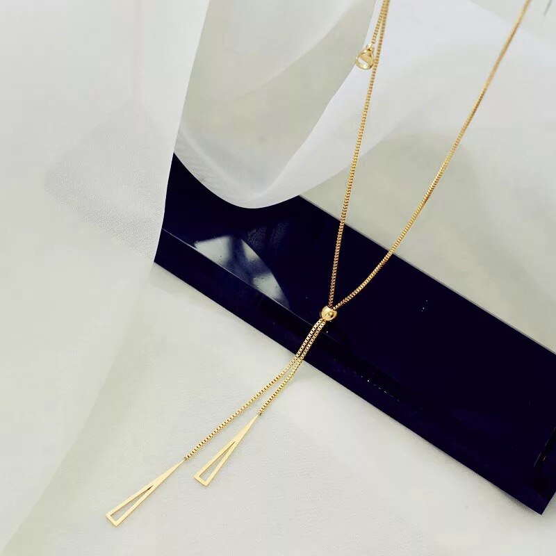 שרשרת משולשים- לנה